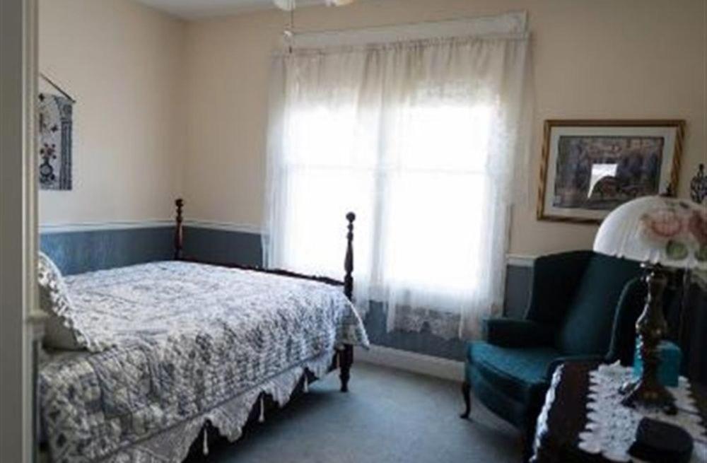 Victorian Veranda Country Inn Lawrence Kültér fotó